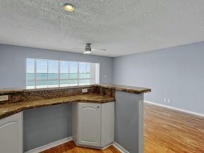 400 Wilma Circle 204, Riviera Beach FL 33404