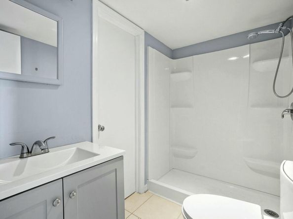 400 Wilma Circle 204, Riviera Beach FL 33404