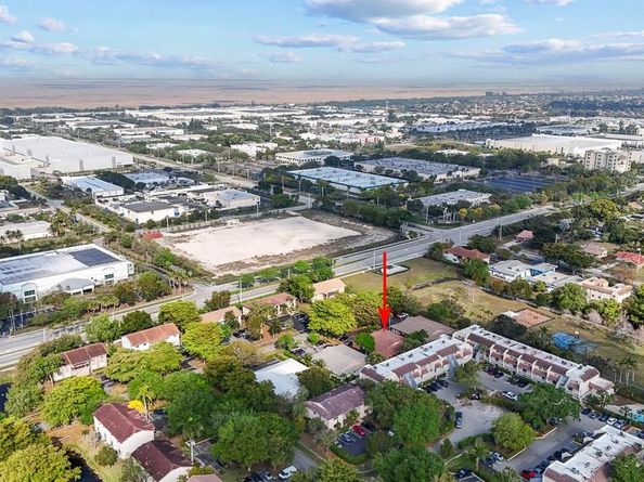 3755 NW 116th Ter, Coral Springs FL 33065