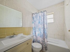 3755 NW 116th Ter, Coral Springs FL 33065