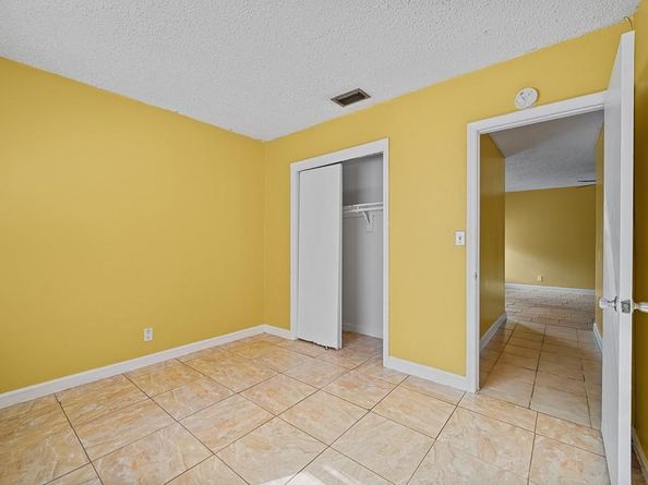 3755 NW 116th Ter, Coral Springs FL 33065