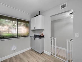 8592 W Sunrise Blvd 102, Plantation FL 33322