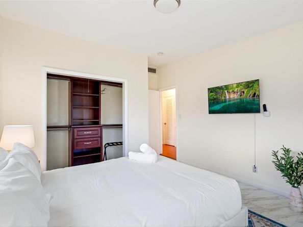 6620 Lake Clarke Drive Drive, Lake Clarke Shores FL 33406