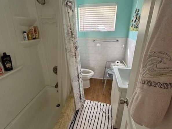 2318 Coolidge St, Hollywood FL 33020