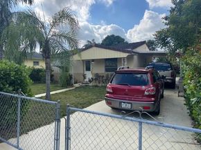 2318 Coolidge St, Hollywood FL 33020
