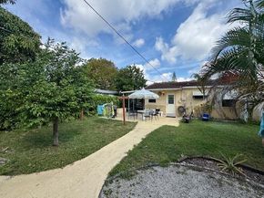 2318 Coolidge St, Hollywood FL 33020