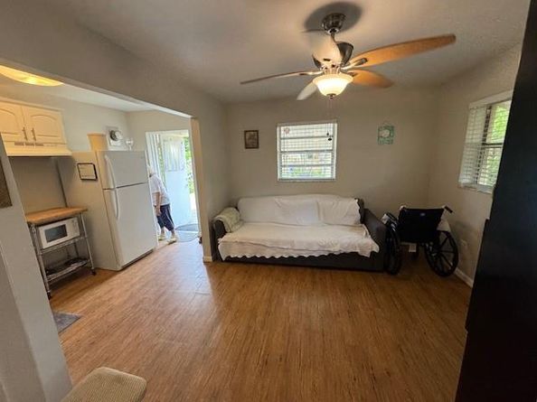 2318 Coolidge St, Hollywood FL 33020