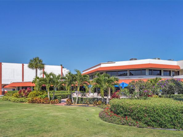 8980 S Hollybrook Blvd 304, Pembroke Pines FL 33025
