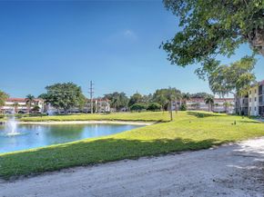 8980 S Hollybrook Blvd 304, Pembroke Pines FL 33025