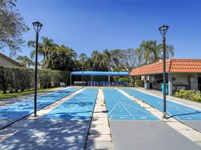 8980 S Hollybrook Blvd 304, Pembroke Pines FL 33025