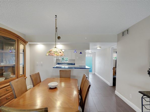 8980 S Hollybrook Blvd 304, Pembroke Pines FL 33025