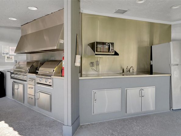 8980 S Hollybrook Blvd 304, Pembroke Pines FL 33025
