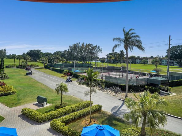 8980 S Hollybrook Blvd 304, Pembroke Pines FL 33025