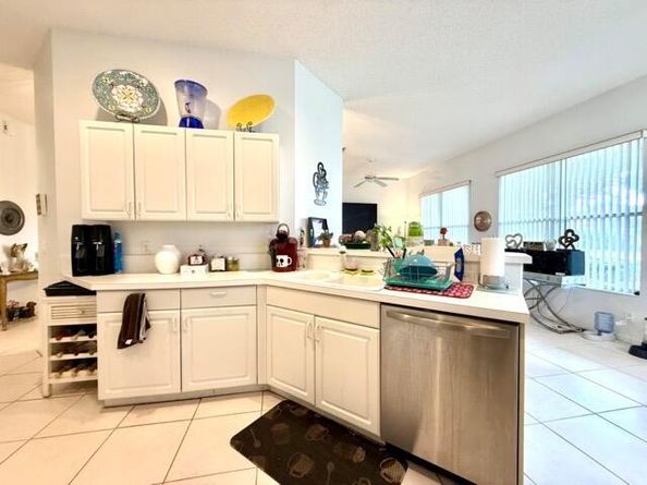 7832 Rockford Road, Boynton Beach FL 33472