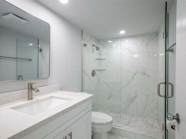 10777 W Sample Rd 718, Coral Springs FL 33065