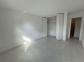1150 E Sample Rd 102, Pompano Beach FL 33064