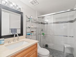 567 Trace Cir 104, Deerfield Beach FL 33441