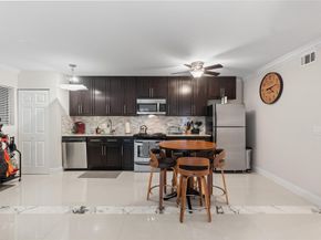 567 Trace Cir 104, Deerfield Beach FL 33441