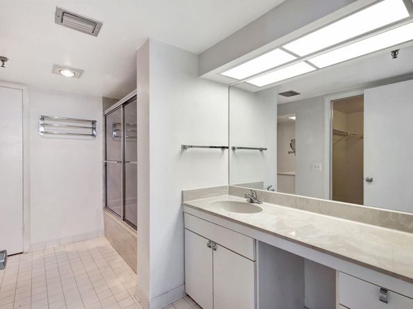 123 Lakeshore Drive 1942, North Palm Beach FL 33408