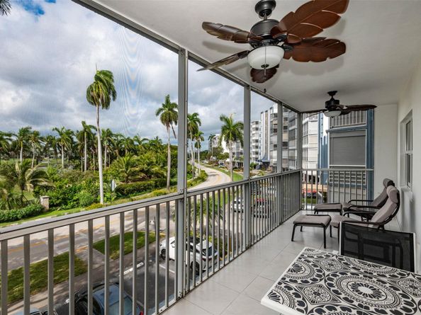 200 Diplomat Pkwy 321, Hallandale Beach FL 33009