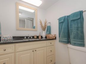 200 Diplomat Pkwy 321, Hallandale Beach FL 33009