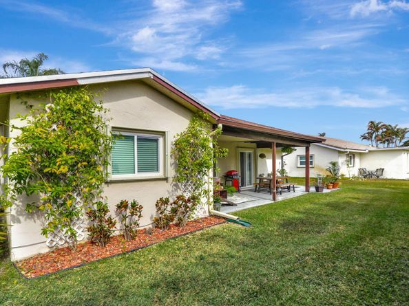 10412 NW 70th Ct, Tamarac FL 33321