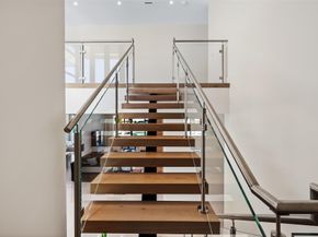 2421 Barcelona Dr, Fort Lauderdale FL 33301