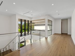 2421 Barcelona Dr, Fort Lauderdale FL 33301