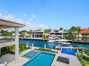 2421 Barcelona Dr, Fort Lauderdale FL 33301