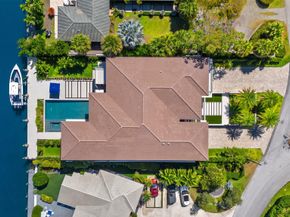 2421 Barcelona Dr, Fort Lauderdale FL 33301