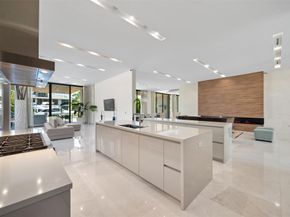 2421 Barcelona Dr, Fort Lauderdale FL 33301