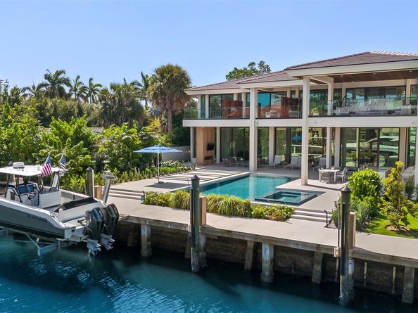 2421 Barcelona Dr, Fort Lauderdale FL 33301