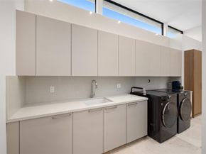 2421 Barcelona Dr, Fort Lauderdale FL 33301