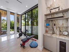 2421 Barcelona Dr, Fort Lauderdale FL 33301