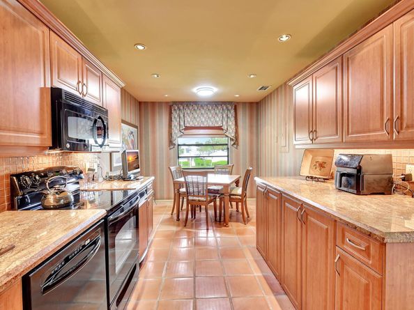22 Eastgate Drive D, Boynton Beach FL 33436