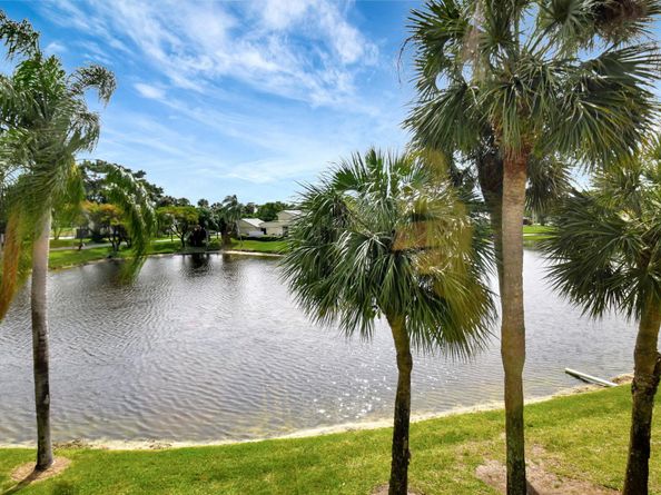 22 Eastgate Drive D, Boynton Beach FL 33436