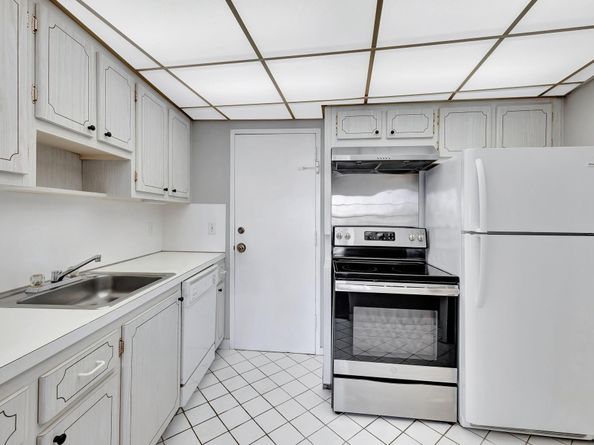 5100 Dupont Blvd 8J, Fort Lauderdale FL 33308