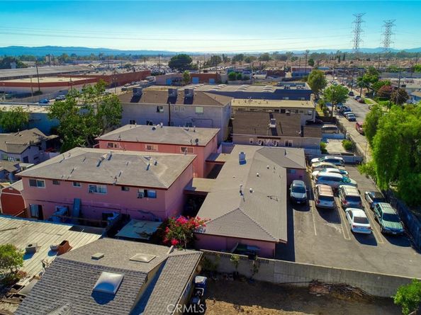 11966 Runnymede Street, North Hollywood CA 91605