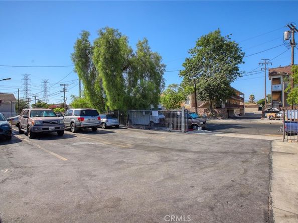 11966 Runnymede Street, North Hollywood CA 91605