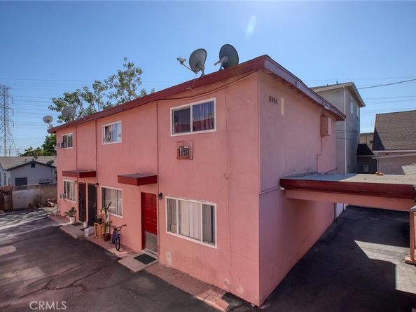 11966 Runnymede Street, North Hollywood CA 91605