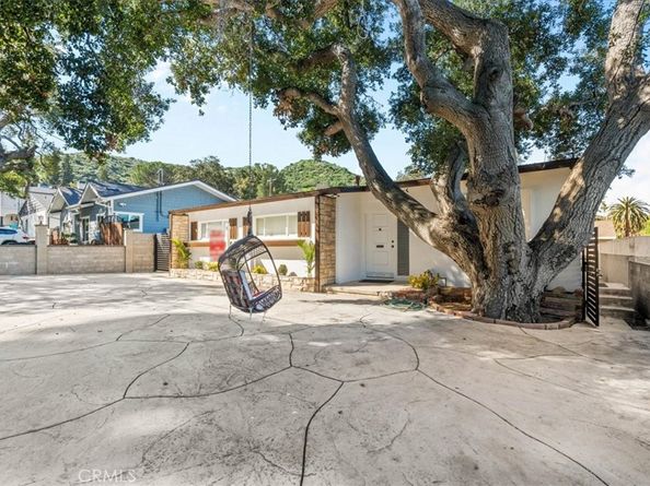 10143 Oro Vista Ave., Sunland CA 91040