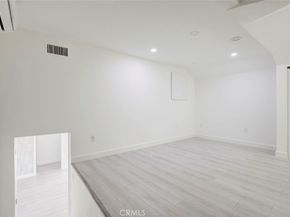 3041 Alabama, La Crescenta CA 91214
