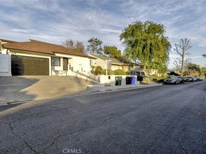 3041 Alabama, La Crescenta CA 91214
