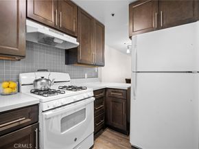 138 S Adams Street 2, Glendale CA 91205