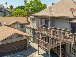 325 S Los Robles Avenue, Pasadena CA 91101