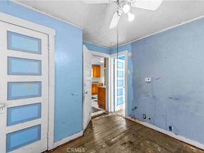 225 E 67th, Los Angeles CA 90003