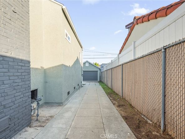 5414 Hillcrest, Los Angeles CA 90043