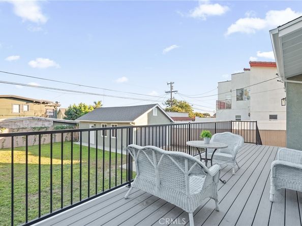 5414 Hillcrest, Los Angeles CA 90043