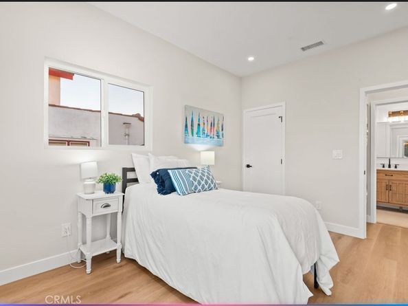 5414 Hillcrest, Los Angeles CA 90043