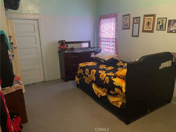 317 E 36th Street, Los Angeles CA 90011